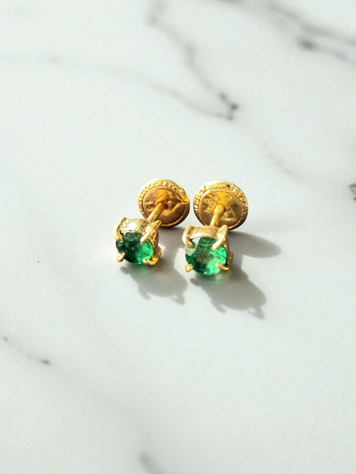 Yellow gold emerald earring #2