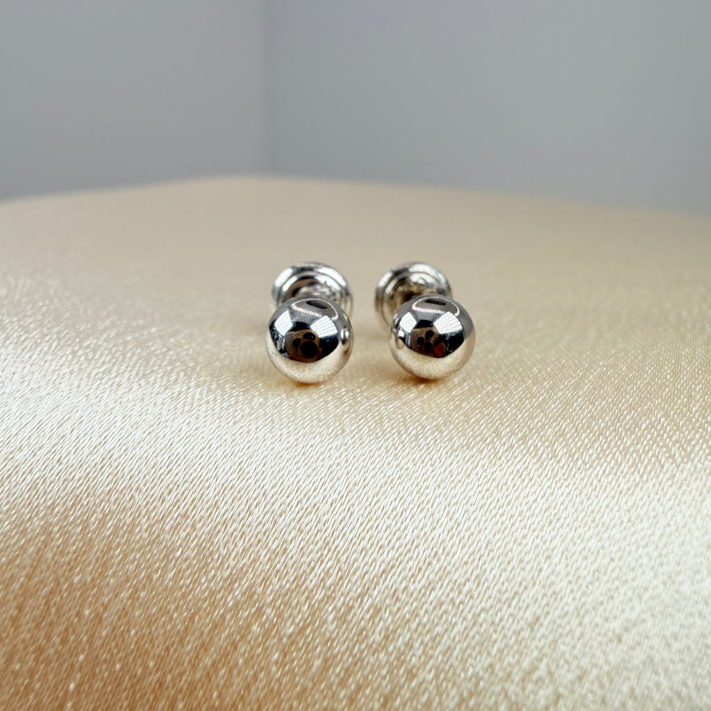 White gold ball stud earring