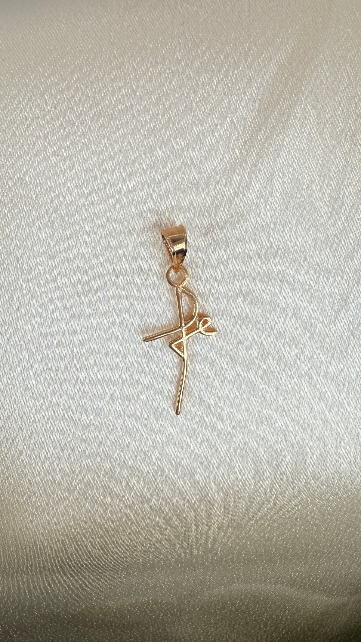 Yellow gold Faith pendant