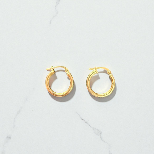 Yellow gold classic hoop earring