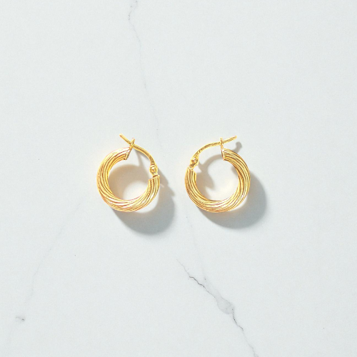 Yellow gold twist hoop earring